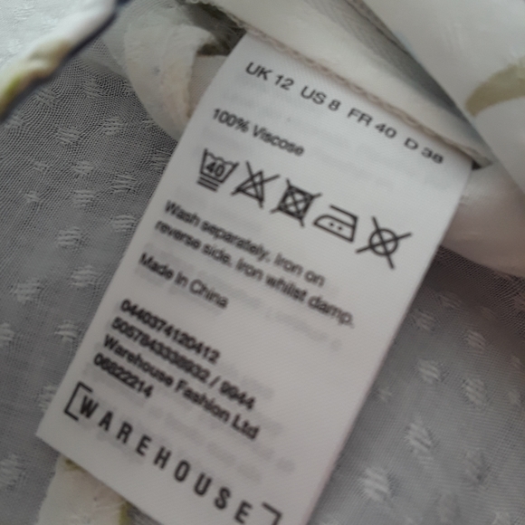 Clip Dot Peplum Floral Flutter Sleeve Top Size 8 US - Picture 11 of 11